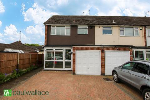 3 bedroom end of terrace house for sale, Longfield Lane, West Cheshunt