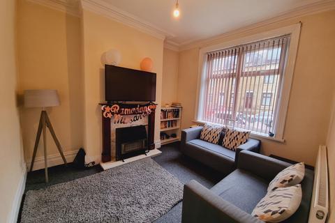 31 Stanmore Place, Bradford, BD7 2EN