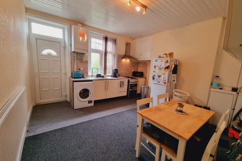 31 Stanmore Place, Bradford, BD7 2EN