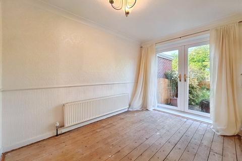 3 bedroom semi-detached house for sale - Jerry Clay Drive, Wrenthorpe, Wakefield, West Yorkshire
