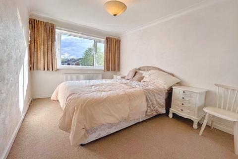3 bedroom semi-detached house for sale - Jerry Clay Drive, Wrenthorpe, Wakefield, West Yorkshire