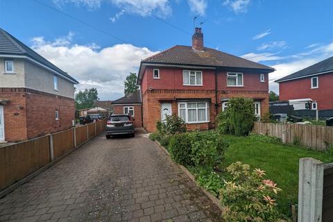 4 bedroom semi-detached house for sale - Carlton Road, Newark