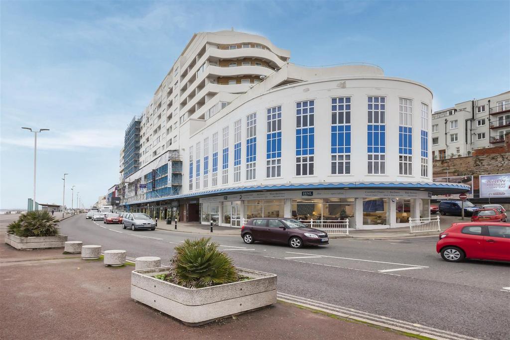 Marine Court, St. LeonardsOnSea Studio £675 pcm (£156 pw)