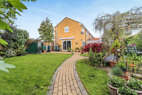 38 Baker Avenue, Hatfield Peverel, Chelmsford, CM3 2LH