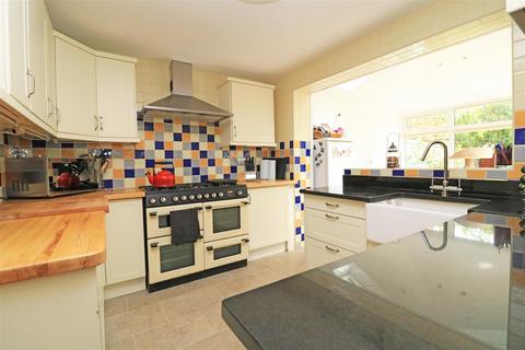 38 Baker Avenue, Hatfield Peverel, Chelmsford, CM3 2LH