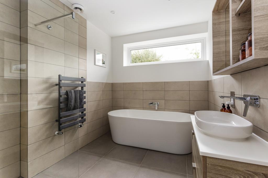 3 Cleeve Cloud Lane 306475  (20).jpg