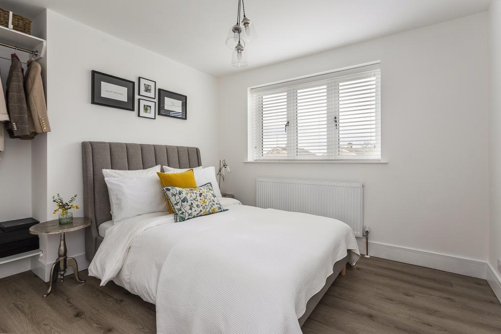 3 Cleeve Cloud Lane 306475  (15).jpg