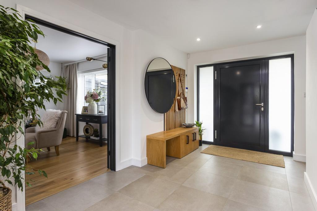 3 Cleeve Cloud Lane 306475  (10).jpg