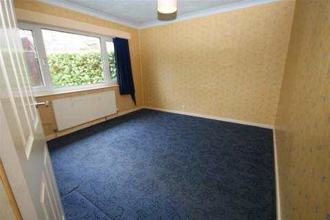 4 bedroom semi-detached bungalow for sale, Holmcliffe Avenue, Huddersfield