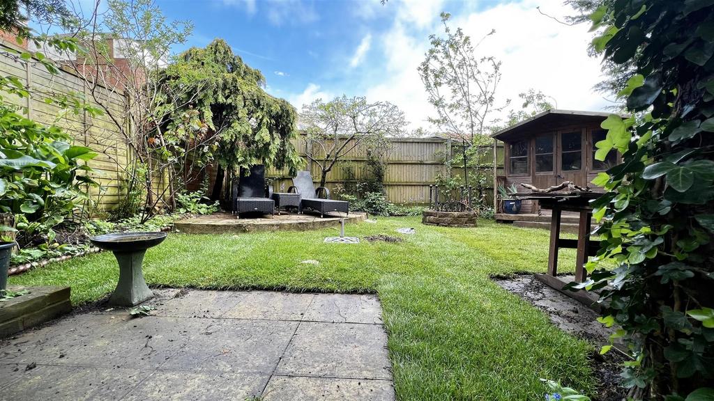 St Helens Crescent, Hastings 6 bed detached house for sale £800,000