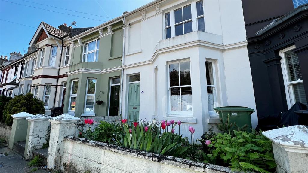 Harold Road, Hastings 2 bed terraced house £325,000
