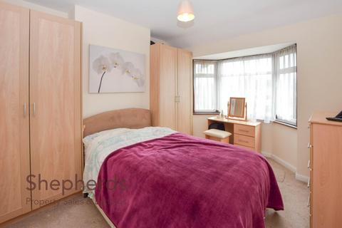 71 Mapleton Crescent, Enfield, EN3 5RD