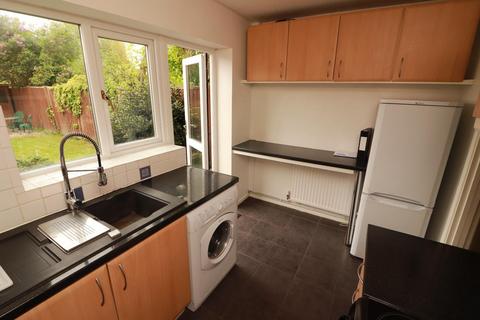 16 Longs Drive, Yate, Bristol, BS37 5XN