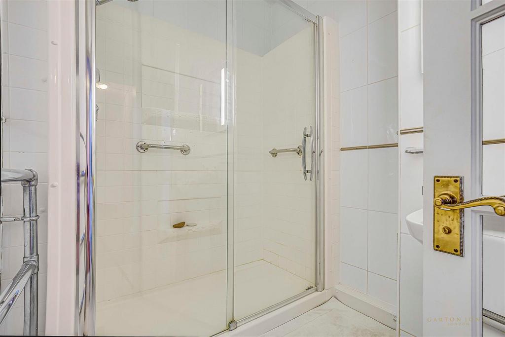 Shower.jpg
