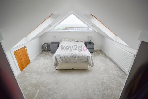 4 bedroom detached house for sale, Ivyside Gardens, Killamarsh, Sheffield, S21