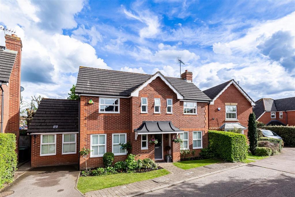 7  Cleves Close (34).jpg