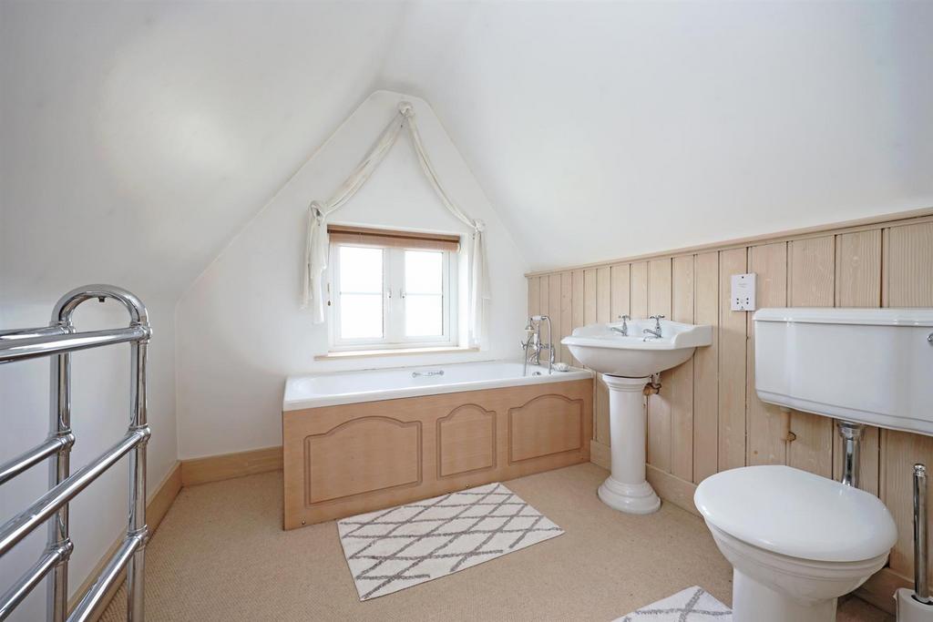 En Suite Bathroom