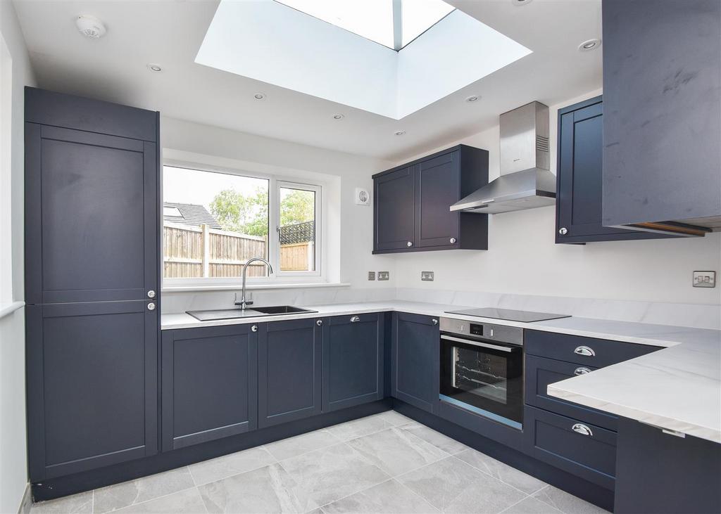 52 Kirkstone Crescent, Wombourne, Wolverhampton 2 bed semidetached