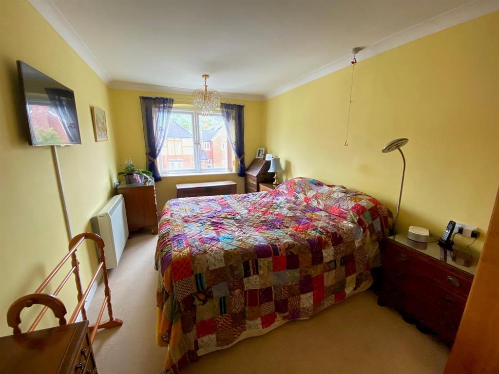 Bedroom One.jpg