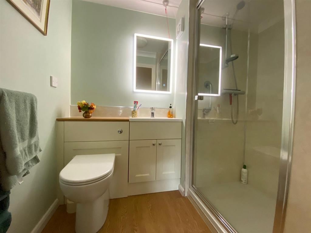 Ensuite.jpg