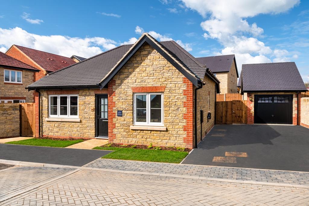 Hayfield Walk, Castlethorpe Road, Hanslope, Milton Keynes, MK19 2 bed