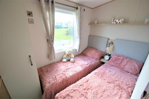 2 bedroom bungalow for sale, Crew Green, Shrewsbury