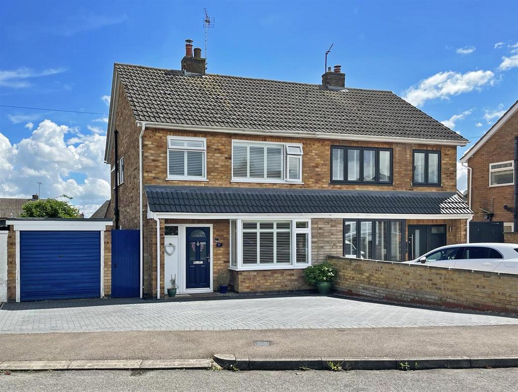 Caledonian Road, Stamford 3 bed semidetached house £400,000