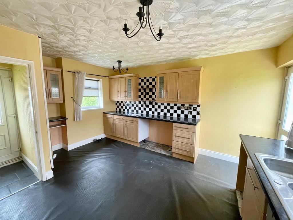 Dining kitchen