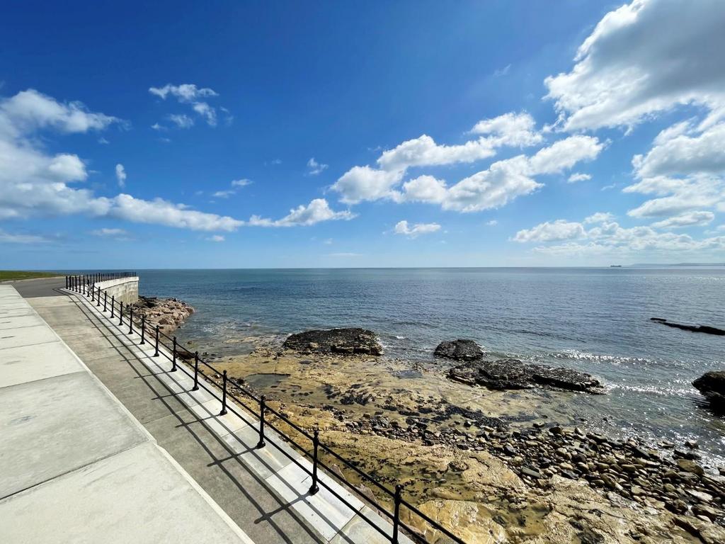 Sea view position