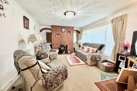 3 bedroom detached bungalow for sale - Grace Road, Sapcote, Leicester