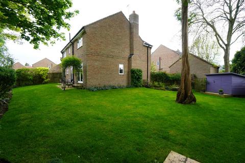 4 bedroom detached house for sale - Chapel Close Howden