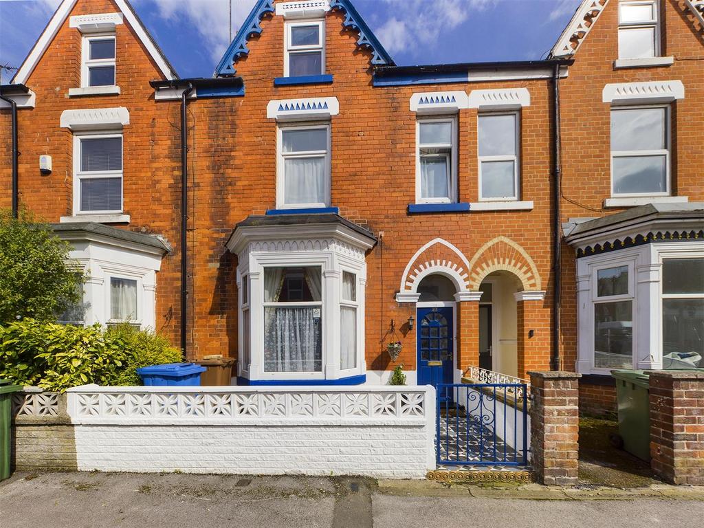 St. Avenue, Bridlington 5 bed terraced house for sale £169,950