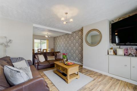 19 Rowdown Crescent, New Addington, Croydon, CR0 0HQ