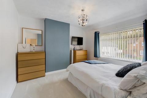 19 Rowdown Crescent, New Addington, Croydon, CR0 0HQ