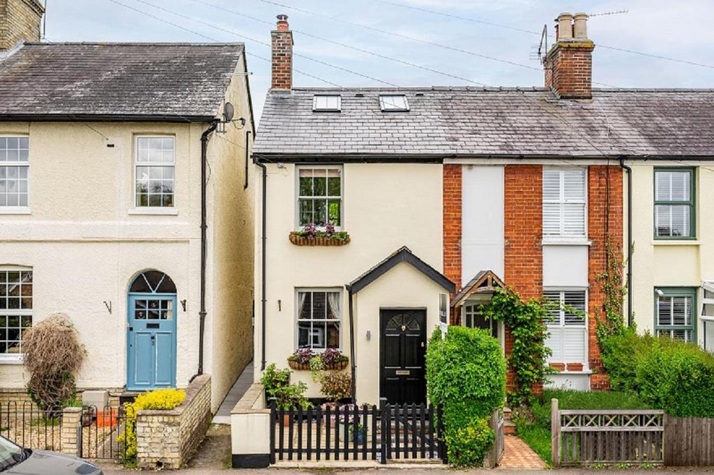 Paddock Road, Buntingford 4 bed end of terrace house for sale £485,000
