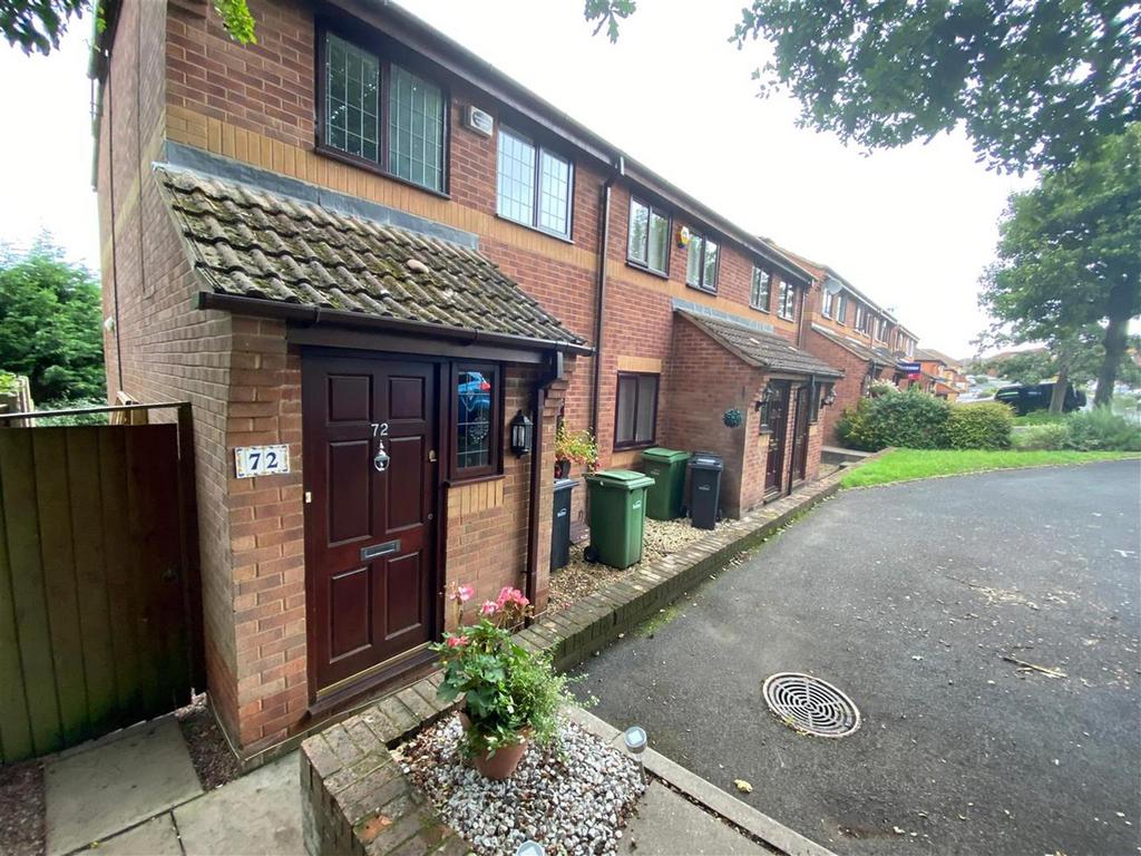 Surrey Drive, Kingswinford 2 bed end of terrace house £795 pcm (£183 pw)