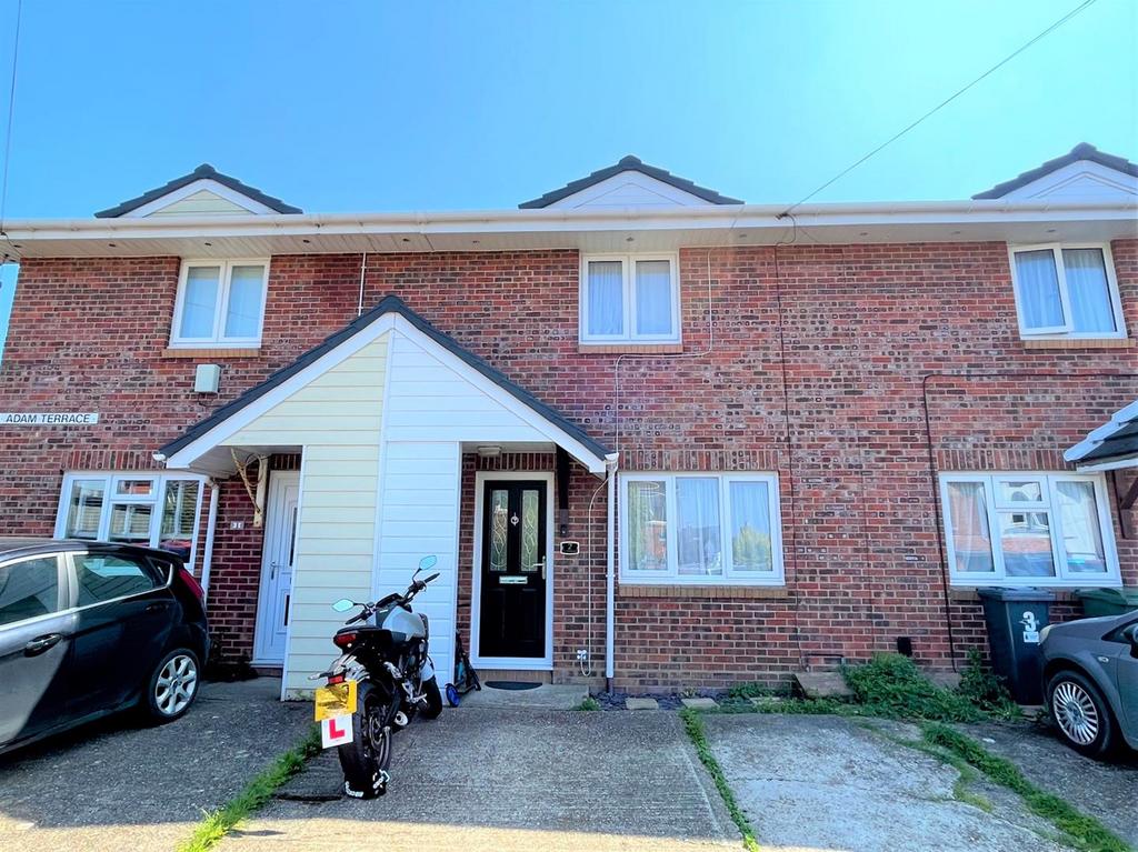 St. Davids Road, East Cowes 2 bed terraced house for sale £210,000