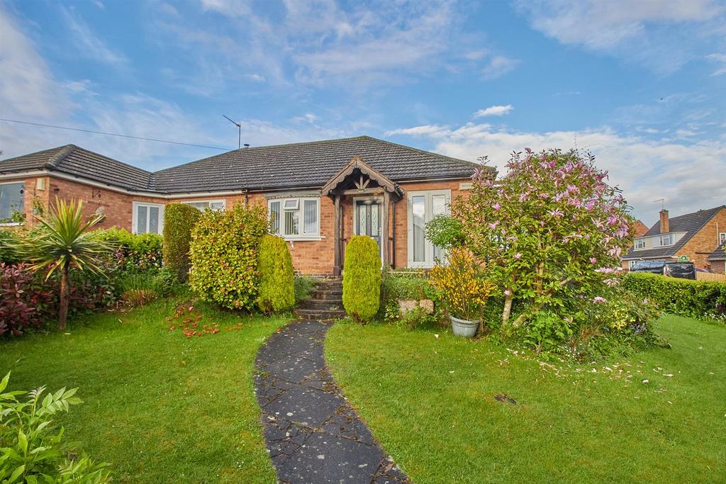 Oakdale Road, Earl Shilton 2 bed semidetached bungalow for sale £230,000