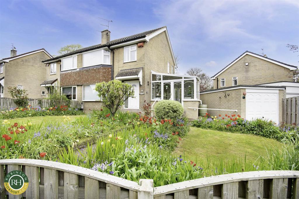 Church Road, Wadworth, Doncaster 3 bed semidetached house for sale £