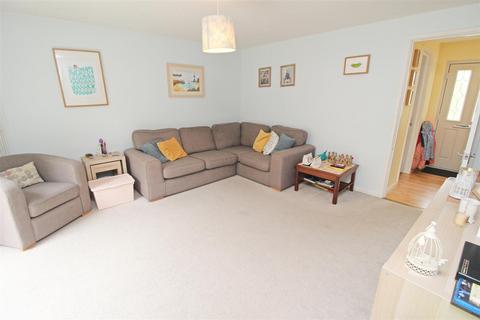 1 Craddocks Close, Bradwell, Milton Keynes, MK13 9DX