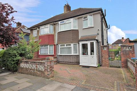 10 Birkdale Road, London, SE2 9HX