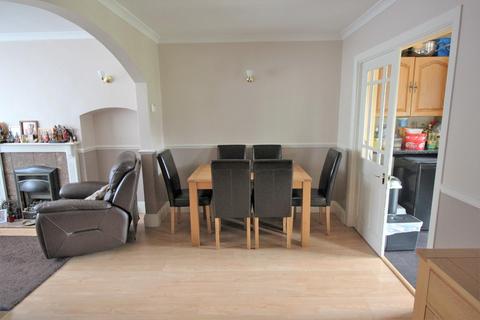 10 Birkdale Road, London, SE2 9HX