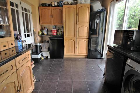 10 Birkdale Road, London, SE2 9HX
