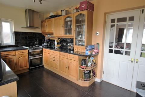 10 Birkdale Road, London, SE2 9HX