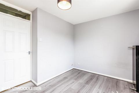 110 Bushbarns, Cheshunt, Waltham Cross, EN7 6EE