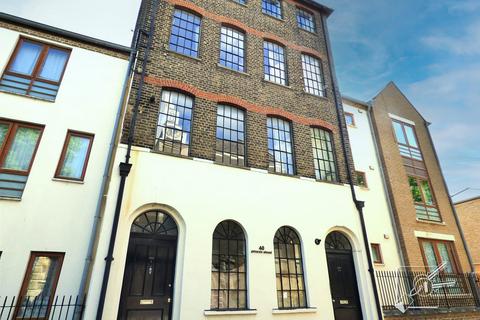 Flat 3, 40 Princes Street, Gravesend, DA11 0DN