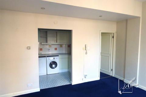 Flat 3, 40 Princes Street, Gravesend, DA11 0DN
