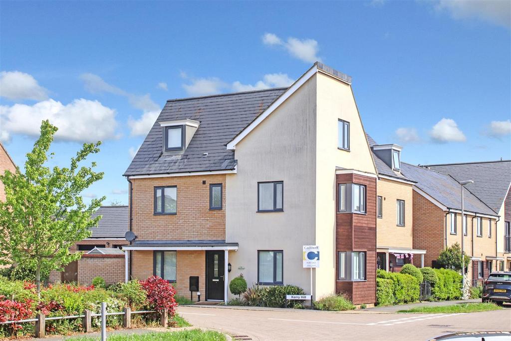 Kerry Hill, Oakridge Park, Milton Keynes 4 bed townhouse for sale £