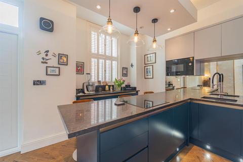 23 Mayfield Road, Manchester, M16 8FU