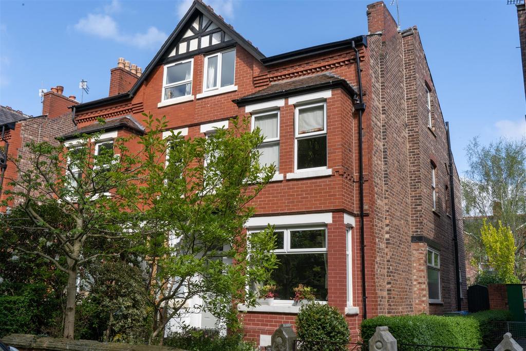 St. Hildas Road, Old Trafford 5 bed semidetached house £500,000